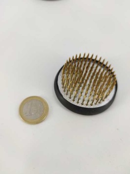 Kenzan 50 mm avec anneau en caoutchouc amovible pour les arrangements floraux Ikebana