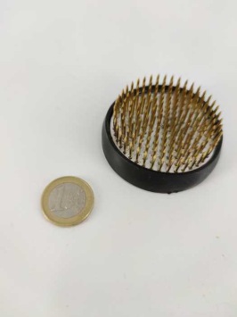 Kenzan 60 mm avec anneau en caoutchouc amovible pour les arrangements floraux Ikebana