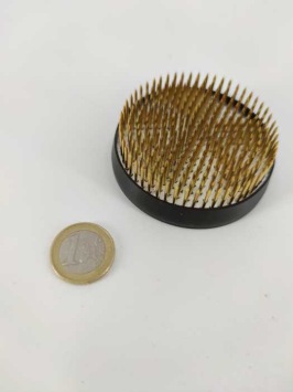 Kenzan 70 mm avec anneau en caoutchouc amovible pour les arrangements floraux Ikebana